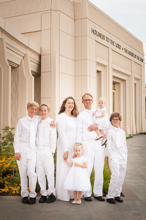 gilbert-temple-family-sealing-white